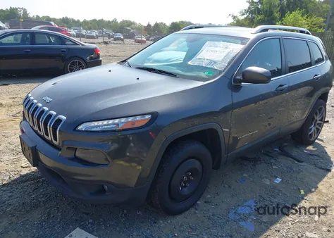 2017 Jeep Cherokee Latitude 4X4 из США, поврежденный, VIN 1C4PJMCS7HW585135